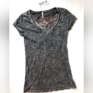 Gray v-neck shirt with winged lace back
